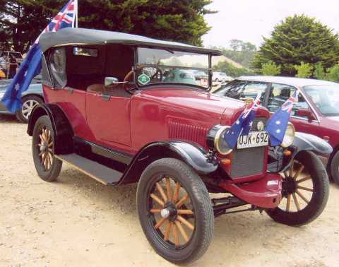 1925 Willys Overland Tourer