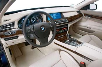 BMW 760Li arrives in December (copyright image)