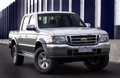 The new 4x4 Ford Courier XLT crew cab - PH series
