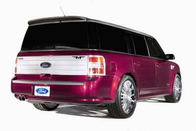 Ford FLEX<SUP>2</SUP> : Ford debuted the Flex designed by Funkmaster 
FLEX<SUP>2</SUP> at the 2007 Specialty Equipment Market Association (SEMA) show 
in Las Vegas. Ford showcased the personalised vehicle at SEMA to explore 
possibilities within the world of customisation prior to the Flex's production 
launch in the northern summer 2008.