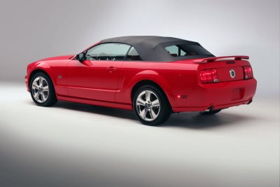 2005 Ford Mustang convertible
