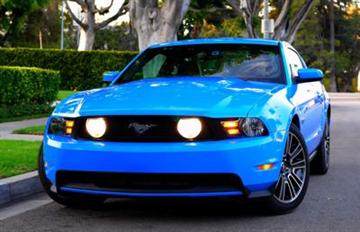 2010 Ford Mustang GT (copyright image)