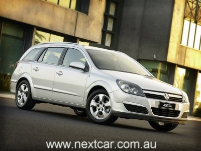 The new Holden Astra CDX wagon - AH series
