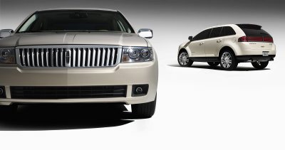 2006 Lincoln Zephyr (foreground) and a 
sneak look at 2007 Lincoln Aviator (background)