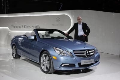 Mercedes boss, Dieter Zetsche, with the 
Mercedes-Benz E-Class cabriolet (copyright image)