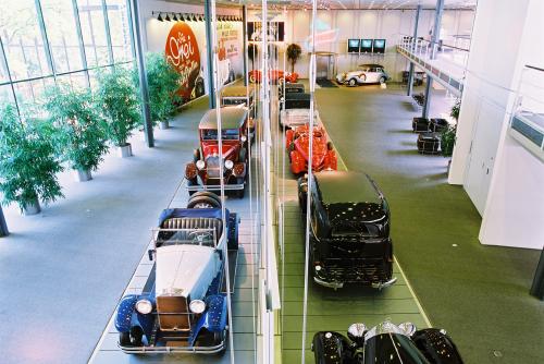 Mercedes-Benz Museum in 2001