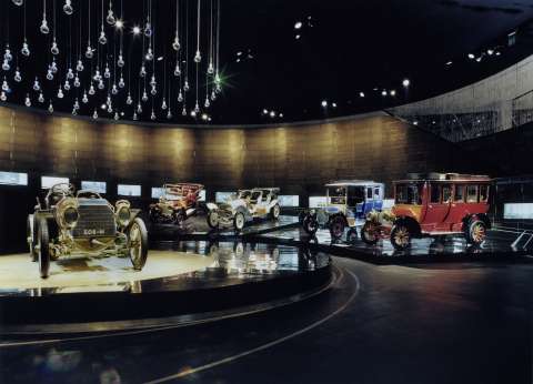 New Mercedes-Benz Museum (2006)