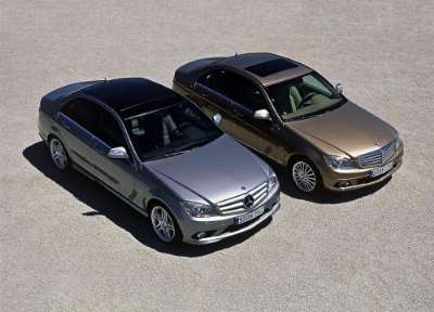 The new 2007 Mercedes-Benz C-Class sedans: Avantegarde and Elegance